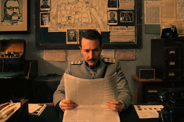 Edward Norton dans The Grand Budapest Hotel (2014)