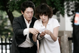 Sol Kyung-gu et Na Moon-hee dans Voice of a Murderer (2007)