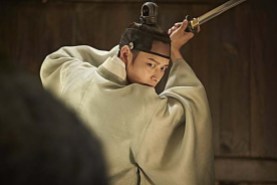 Gang Dong-won dans Kundo: Age of the Rampant (2014)