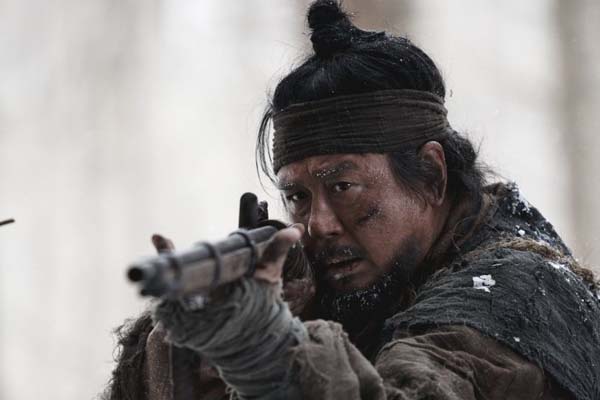 Choi Min-sik dans The Tiger: An Old Hunter's Tale (2015)
