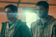 Michael Shannon et Chris Hemsworth dans Horse Soldiers (2018)