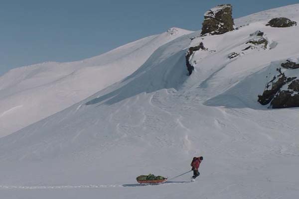 Mads Mikkelsen dans Arctic (2018)